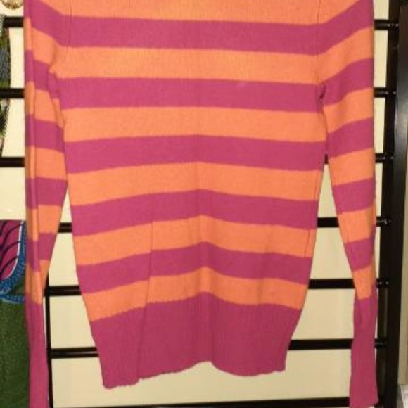 new striped turtleneck size small - Picture 2 of 2